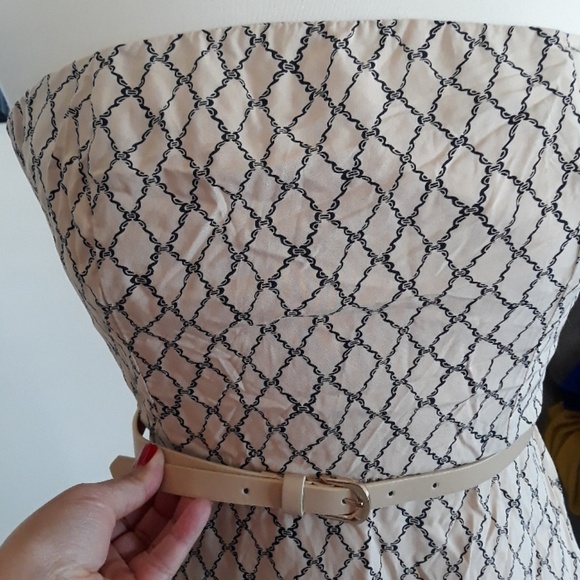 Patterned tan dress NWT - Picture 3 of 6